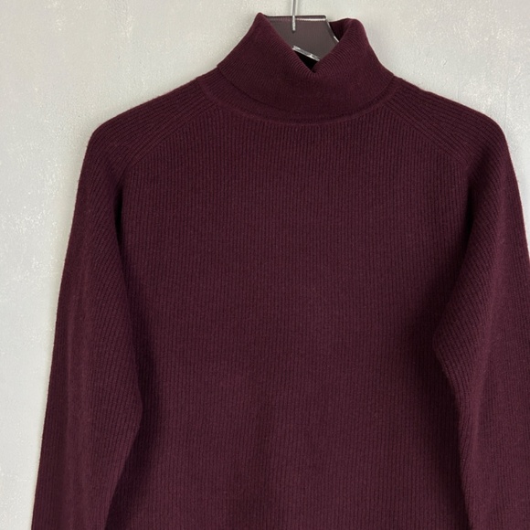 M.M. Lafleur size S burgundy turtleneck ribbed sweater 100% cashmere hi-low - Picture 2 of 9